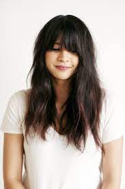Growing Out Bangs How To Style Long Fringe Growing Out Bangs Hairstyles With Bangs Hair Styles