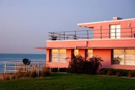 Blue chip casino & hotel, four winds casino & resort, lighthouse place outlet mall, indiana national dunes beaches, trails and bike trails and newly vibrant downtown michigan city. The Beautiful Florida House At Sunset In Beverly Shores Indiana Dunes Ntl Park Indiana
