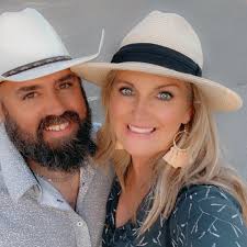 Join the UofL Health Radiologic Technology Program and become a certified  radiologic technologist! The two-year, hospital-based certificate program  provides a unique opportunity for those aspiring to work in radiology,  covering 100% of