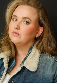 The Con (TV Series 2020– )