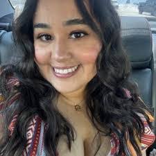 Kaitlin Starr's Instagram, Twitter & Facebook