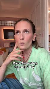 Luisa Lange with Arms Wide