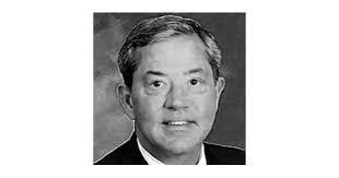 Sarah Eames's Instagram, Twitter & Facebook