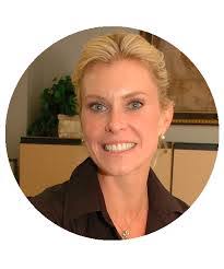 Amber Ramsay's Instagram, Twitter & Facebook