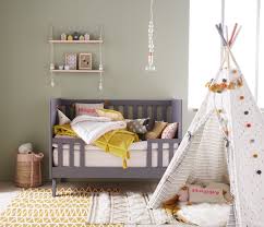 Vertbaudet Chambre Bebe Mixte Avec Lit Evolutif Transformable En Banquette Et Joli Tipi Chambre Bebe