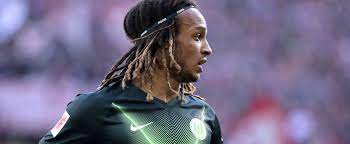 Does kevin mbabu have tattoos? Vfl Wolfsburg Entwarnung Bei Kevin Mbabu