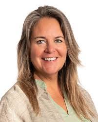 Stacey Allen's Instagram, Twitter & Facebook