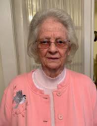 Debbie Lockamy's Instagram, Twitter & Facebook