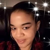 Nadia Bean's Instagram, Twitter & Facebook