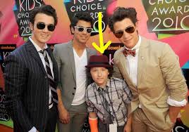 Frankie jonas biography quick hits: Iduuh1 Esz5jrm