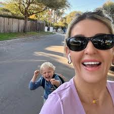 Rebecca Capps's Instagram, Twitter & Facebook