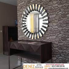 Birbirinden şık ve güzel ayna çeşitleri ile evlerinizin dekorasyonu daha parlak olacak koçtaş ayna düz ayna fiyatları ayna dünyası ayna modelleri ikea sticker ayna dekoratif ayna modelleri duvarlarınızda çok şık duracak kare ayna modern salon. Yeni Dekoratif Ayna Modelleri 2019 Icin 430 Fikir Aynalar Siyah Oturma Odalari Kadin Odasi