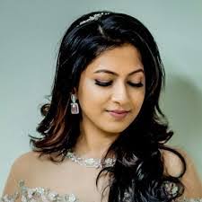 Cynthia Lavin's Instagram, Twitter & Facebook