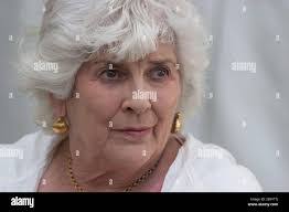 Elizabeth Coke's Instagram, Twitter & Facebook