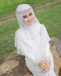 10 inspirasi gaun pengantin muslimah bergaya modern, bak putri semalam ada yang kayak princess disney, nih! Cantik Dalam Kesederhanaan Gaun Pengantin Sederhana Gaun Pengantin Pengantin