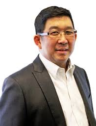Ada juga yang mengatakan setelah maghrib (malam selasa) dan dikebumikan pada malam itu juga tepatnya pada 22 jumadil akhir 13 h atau 23 agustus 634 m. Csf Founder Adrian Yong Steps Down Under A Cloud Digital News Asia