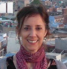 Sarah Fee's Instagram, Twitter & Facebook