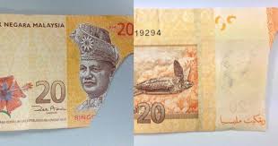 Hari ini nilai wang lebih ditentukan oleh kadar. Jangan Buang Duit Kertas Koyak Ada Nilainya Tukar Di Bank Negara Bergantung Nilai Penuh Atau Separuh Vanilla Kismis