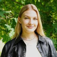 Elsa Cordoba's Instagram, Twitter & Facebook