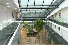 Gegründet im jahr 2000, hat sich der ec red bull salzburg schnell mit nationalen und internationalen. Wie Red Bull Seine Stars Der Zukunft Schmiedet Talente Aus Osterreich Derstandard De Sport