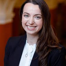Jamie Baum L'22 named a Distinguished Law Student by the American College  of Bankruptcy • News & Events • Penn Carey Law