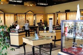 Our vision care centers have a team of eye care experts who can help you find the right pair of prescription lenses and glasses frames. Eye To Eye Care Highlands Ranch Optometrists