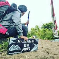Buruang lah putiah maradai tabang ka danau. Muhammad Alif Adi Putra S Stream