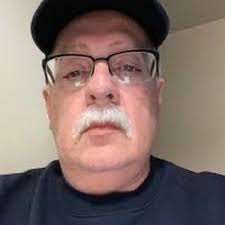 Mi nombre es Kim, vivo cerca de ti. ¿Me aceptas? 🥺