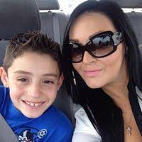 Melissa Hoak's Instagram, Twitter & Facebook