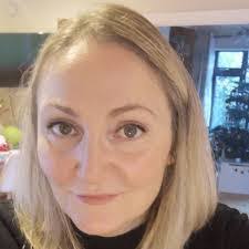 Noreen Schultz's Instagram, Twitter & Facebook