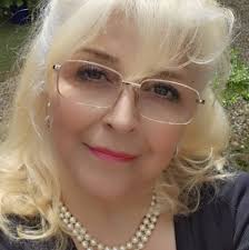 Gorgeous flowers from my friend Sean's garden 🥰 Susan