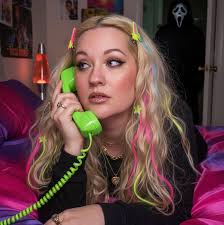 How to make a milkshake with fairlife chocolate milk and ice cream?