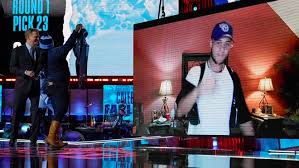 The glitz and glamour of the nfl draft's first round set the table for what's arguably the most follow along as bleacher report provides analysis and grades for every selection based on his talent, the. T2dhyaahvzo0om