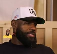 #lebronjames the fakest in the #media business! Why this conversation and  your son, nvm poor #bronnyjames not #cashpoor just a #sacrificiallamb #nba  #nike #kevindurant