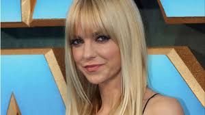 Anna Faris Takes