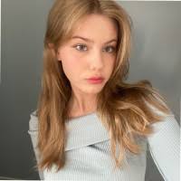 Savannah Hamm's Instagram, Twitter & Facebook