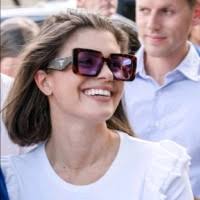 10+ "Maxine Lambert" profiles