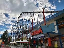 富士急ハイランド - 先程までの雨も上がり、青空が！！！ アトラクションもどんどん営業再開になっております！！  本日、21時まで営業してますので皆様お待ちしております！ #富士急ハイランド #富士急 #雨やみました #天気 #晴れ #アトラクション |  Facebook