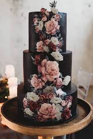 Best Wedding Cakes Of 2018 Belle The Magazine Contemporary Wedding Cakes Modern Wedding Cake Cool Wedding Cakes