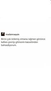 Gozlerinin Gunlerce O Yuzu Gormeyi Bekliyor Ve Karsina Ciktiginda Kafani Cevirmek Zorunda Kaliyorsun Ama S Ayrilik Sozleri Metin Mesajlari Ilham Veren Sozler