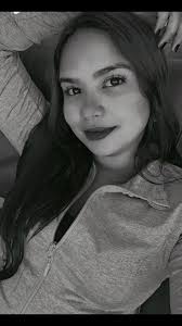 Everly Flores (@everlyflores4)