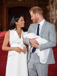Prins harry werd als kind al duidelijk gemaakt dat hij op de tweede plek komt. 30 Photos Of Prince Harry With Kids Prince Harry S Best Moments With Children