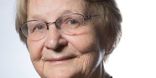 Maria Nowak : "Le micro-financement fonde sa croissance sur le  développement économique"