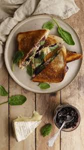 Jow Grilled Cheese Brie Cerise Noire Video Recette Video Recettes De Cuisine Sandwich Vegetarien Cuisine