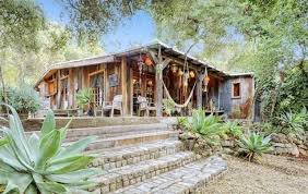 Neil Young Buys L A Eco Cottage Off Girlfriend Darryl Hannah For 3 6m American Luxury Hippie House Malibu Homes Celebrity Houses