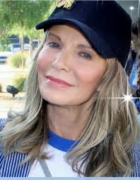 Vicki Hendrick's Instagram, Twitter & Facebook