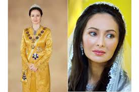 Raja jaafar , raja muda raja nazhatul shima, raja puan besar. Stellar Muslim Royals Royal Fashion Royal Style