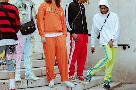 Coole streetwear von angesagten marken. Luxury Streetwear Dominate The Resale Market In 2019