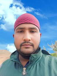 They work so hard for these eggs 🐦 Reed warblers really are little  troupers. Busy all day long, building soft, cosy nests, then bringing food  to and from the chicks, they barely