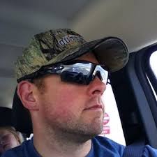 Douglas Sutherland (@DrDSutherland)